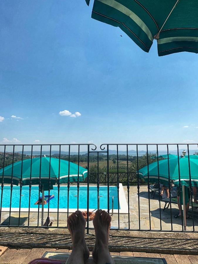 Agriturismo Annibale Tuoro sul Trasimeno Eksteriør bilde